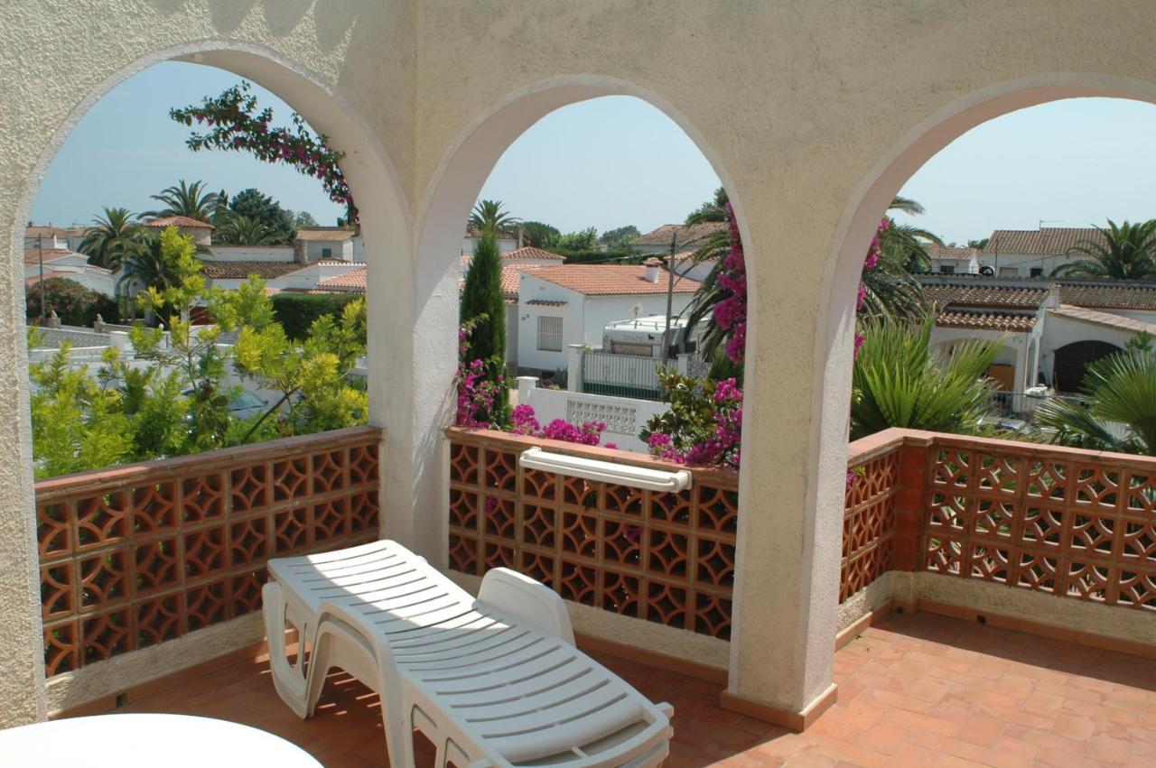 Villa Sol Empuriabrava Phòng bức ảnh